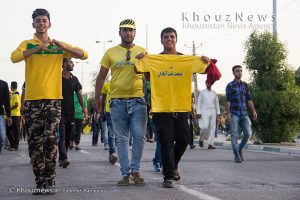شادی مردم آبادان برای برد صنعت نفت و راهیابی این تیم به لیگ برتر فوتبال کشور